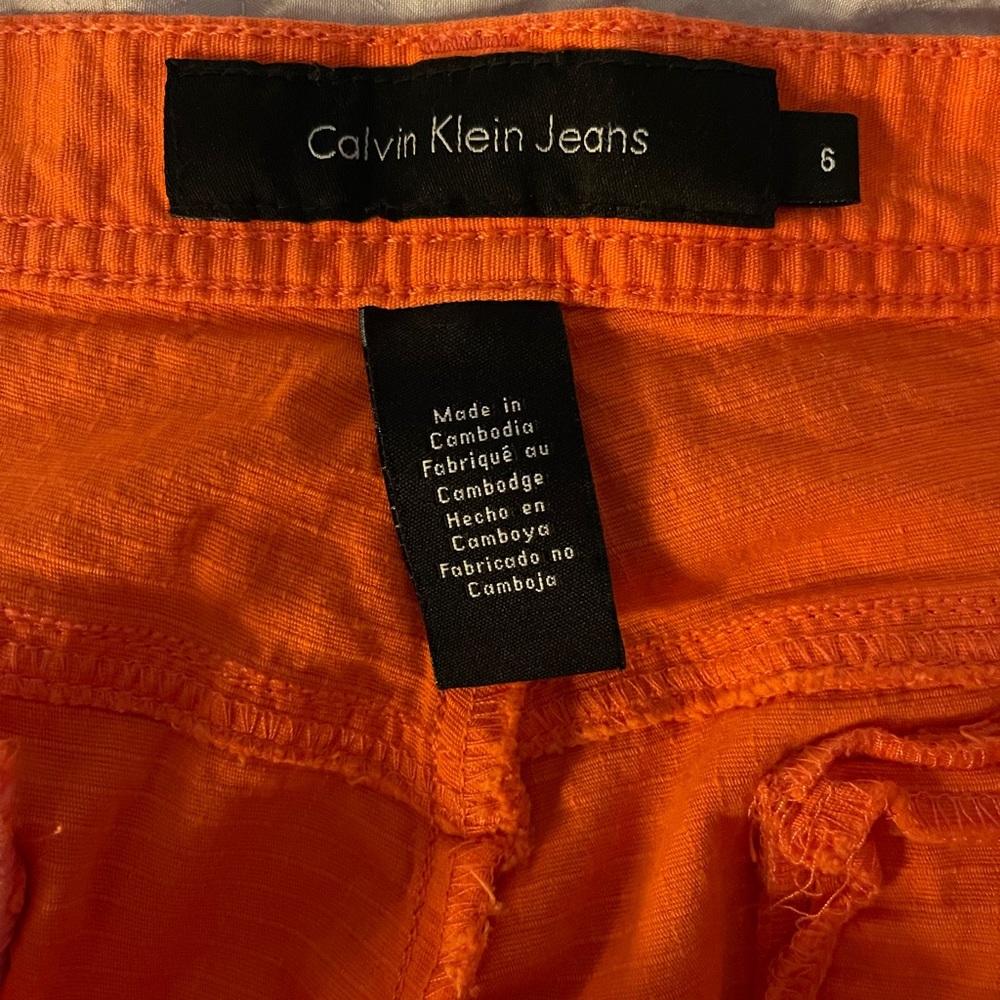 Calvin Klein Shorts - Picture 3 of 4